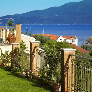 Villa Garden, Agia Efimia